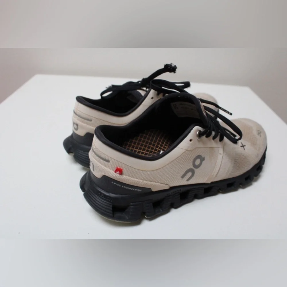 On Cloud X 3 shoes